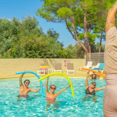 Camping Mobil Confortable - 6 Pers. - Api-1-52-2193 Balaruc-les-Bains